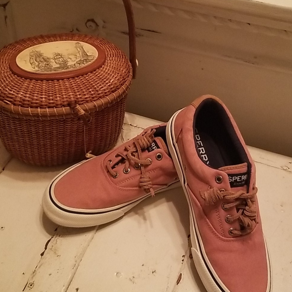 Nantucket Red Sperrys